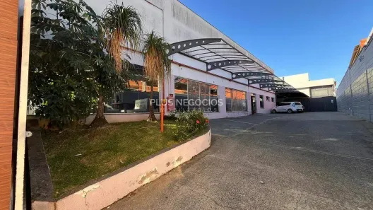 Ponto Comercial para alugar, 900m² no Jardim Maria Antônia Prado, Sorocaba