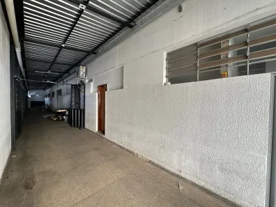 Galpão/Depósito/Armazém à venda, 1500m² no Setor Bueno, Goiânia