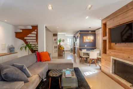 Casa com 3 Quartos à venda, 176m² no Espírito Santo, Porto Alegre