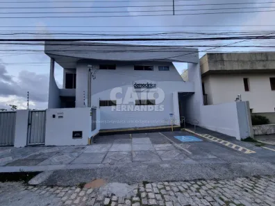 Sala Comercial à venda, 420m² no Candelária, Natal