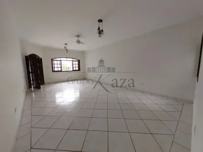 Casa com 4 Quartos à venda, 160m² no Jardim Flórida, Jacareí