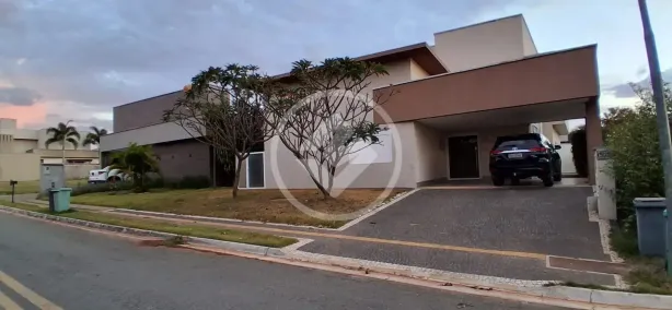 Casa de Condomínio com 4 Quartos à venda, 270m² no Residencial Goiânia Golfe Clube, Goiânia