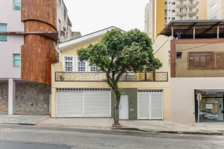 Casa com 4 Quartos à venda, 326m² no São Mateus, Juiz de Fora