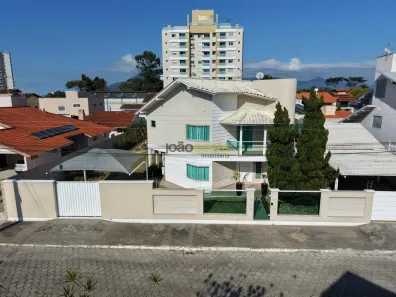 Casa com 3 Quartos à venda, 480m² no Centro, Palhoça