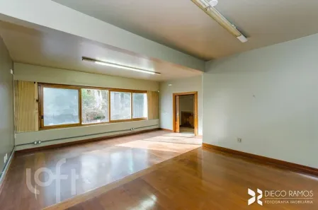 Casa com 4 Quartos à venda, 350m² no Boa Vista, Porto Alegre