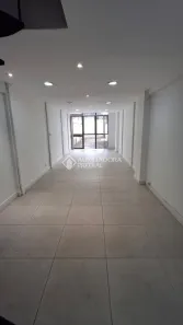 Sala Comercial à venda, 56m² no Rio Branco, Porto Alegre