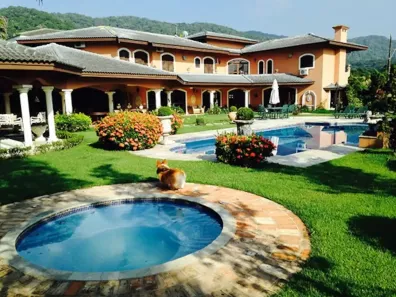 Casa de Condomínio com 7 Quartos à venda, 1000m² no Jardim Acapulco, Guarujá