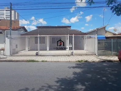 Sobrado com 3 Quartos à venda, 217m² no Parque Residencial Bom Conselho, Taubaté
