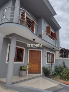 Sobrado com 3 Quartos à venda, 177m² no Igara, Canoas