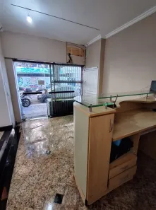 Sala Comercial para alugar, 249m² no Lagoa, Rio de Janeiro
