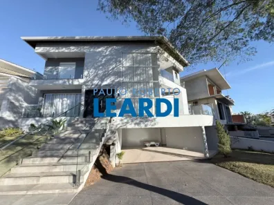 Casa de Condomínio com 4 Quartos para venda ou aluguel, 190m² no Arujá 5, Arujá