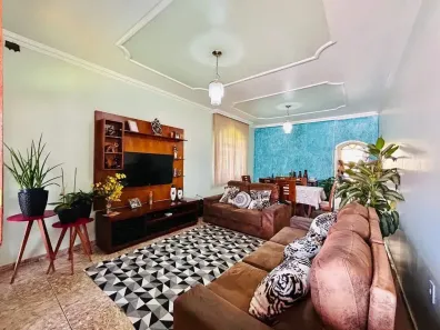 Casa com 4 Quartos à venda, 173m² no Tirol (Barreiro), Belo Horizonte