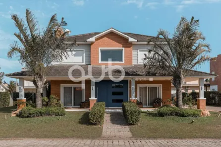 Sobrado com 4 Quartos à venda, 360m² no , Osório
