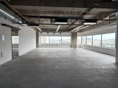 Sala Comercial para alugar, 222m² no Várzea da Barra Funda, São Paulo