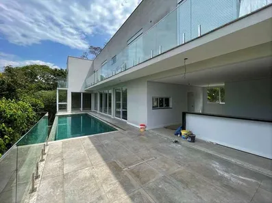 Sobrado com 4 Quartos à venda, 435m² no Chácara dos Lagos, Carapicuíba