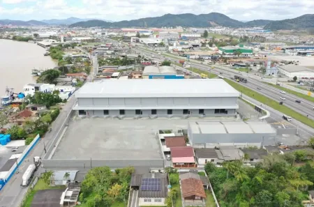 Galpão/Depósito/Armazém à venda, 5900m² no Salseiros, Itajaí