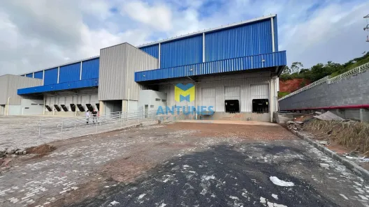 Galpão/Depósito/Armazém para alugar, 1900m² no Abc, Moreno