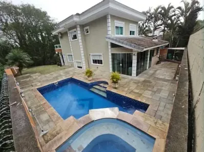 Casa com 5 Quartos para alugar, 300m² no Pitas, Cotia