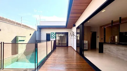 Casa com 3 Quartos à venda, 216m² no Galeão, Maringá