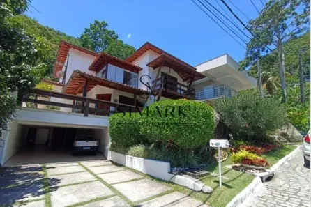 Casa de Condomínio com 4 Quartos à venda, 350m² no Itacoatiara, Niterói