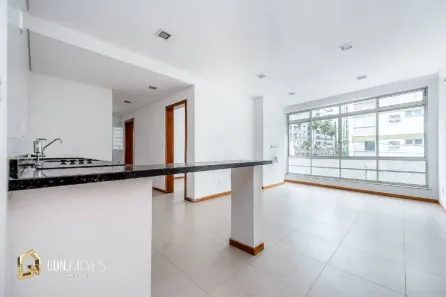 Apartamento com 2 Quartos para alugar, 52m² no Jardim Blumenau, Blumenau