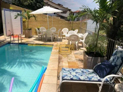 Casa com 4 Quartos para alugar, 340m² no São Francisco, Niterói