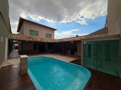 Casa com 3 Quartos à venda, 458m² no Granja Ouro Branco, Contagem
