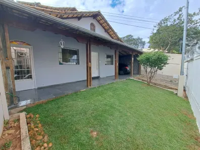 Casa com 4 Quartos à venda, 253m² no Floresta, Belo Horizonte