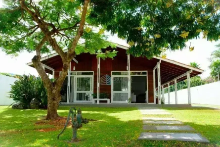 Casa com 4 Quartos à venda, 270m² no Lagoa da Conceição, Florianópolis