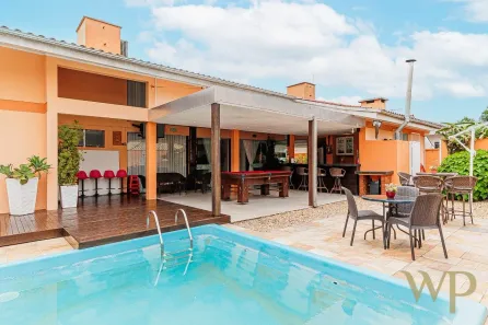 Casa com 4 Quartos à venda, 431m² no Glória, Joinville