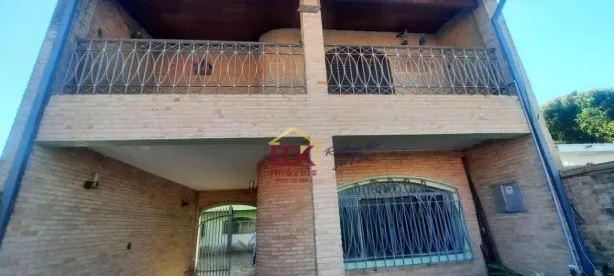 Sobrado com 5 Quartos à venda, 320m² no Vila Santos, Caçapava