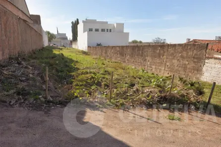 Lote/Terreno à venda, 432m² no Cidade Jardim, Uberlândia