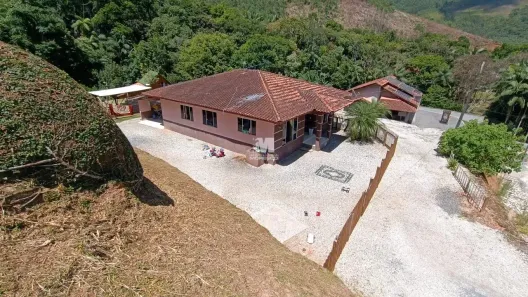 Fazenda/Sítio com 5 Quartos à venda, 132m² no Sessenta, Botuverá