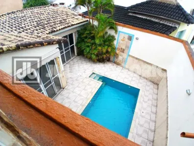 Casa de Condomínio com 5 Quartos para alugar, 590m² no Recreio dos Bandeirantes, Rio de Janeiro
