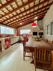 Casa de Condomínio com 4 Quartos à venda, 139m² no Chácaras Saudáveis e Encantadoras, Jundiaí
