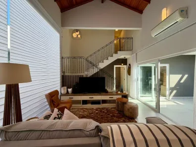 Casa de Condomínio com 3 Quartos à venda, 212m² no Santa Regina, Camboriú