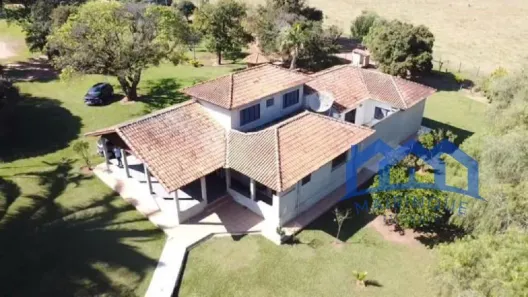 Fazenda/Sítio com 8 Quartos à venda, 120000m² no Centro, Boituva