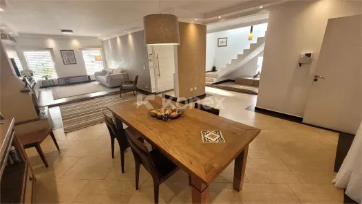 Sobrado com 4 Quartos à venda, 248m² no Jardim Leonor Mendes de Barros, São Paulo