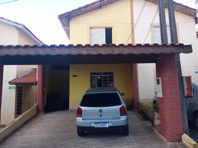 Sobrado com 2 Quartos à venda, 70m² no Parque Califórnia, Jacareí