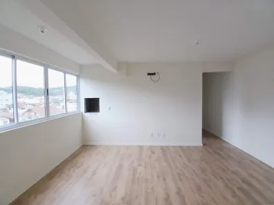 Apartamento com 2 Quartos para alugar, 66m² no Saguaçu, Joinville