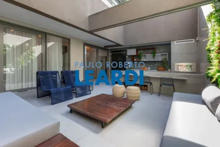 Apartamento com 3 Quartos à venda, 140m² no Vila Nova Conceição, São Paulo