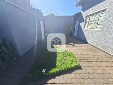 Casa com 3 Quartos à venda, 230m² no Morada do Sol, Uberlândia