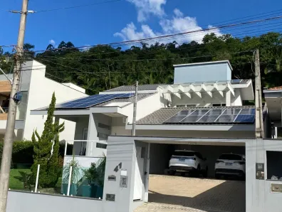 Sobrado com 3 Quartos à venda, 400m² no Barra do Rio Cerro, Jaraguá do Sul