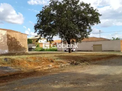 Lote/Terreno à venda, 496m² no Canelas, Montes Claros