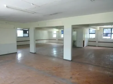 Sala Comercial para alugar, 250m² no Santa Efigênia, Belo Horizonte