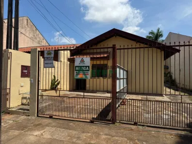 Casa com 2 Quartos para alugar, 80m² no Parque Industrial José Belinati, Londrina