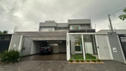 Casa com 3 Quartos à venda, 289m² no Jardim Paris VI, Maringá