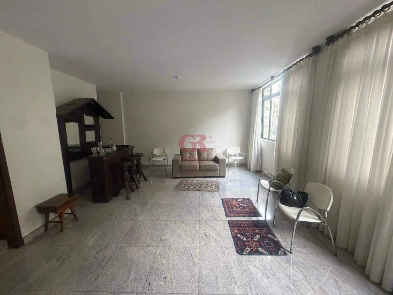 Apartamento com 3 quartos — Santa Lúcia, Belo Horizonte