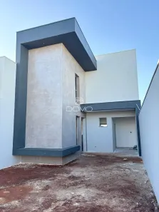 Sobrado com 3 Quartos à venda, 140m² no Santa Cruz, Cascavel