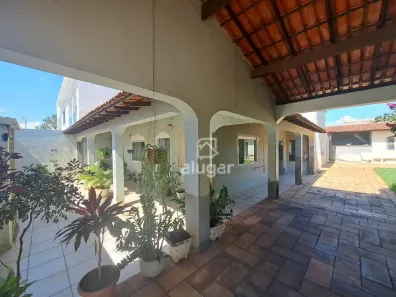 Casa com 5 Quartos para alugar, 230m² no Monte Carmelo, Montes Claros